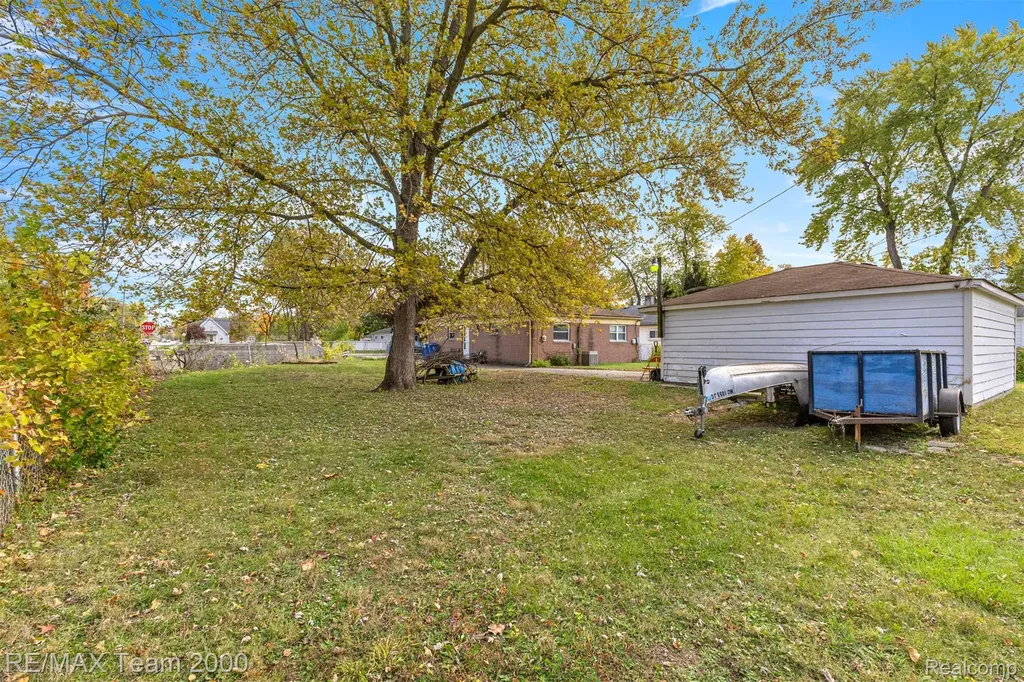 5622 Campbell Street Dearborn Heights City MI 48125