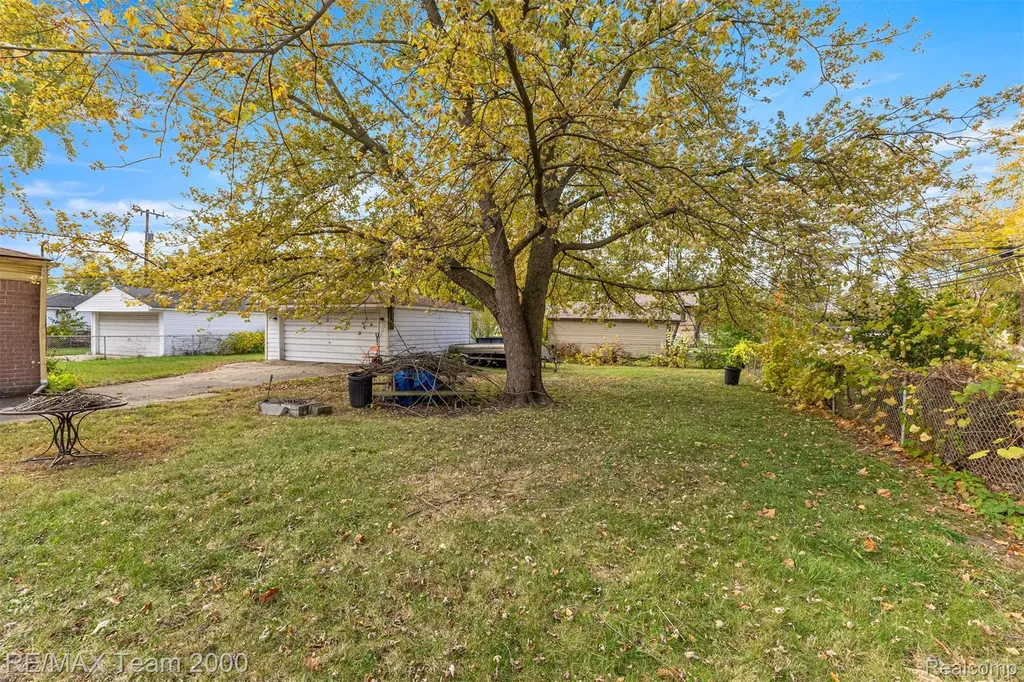 5622 Campbell Street Dearborn Heights City MI 48125