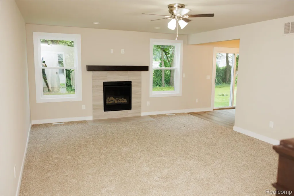 23207 Dale Allen Drive Clinton Charter Township MI 48035