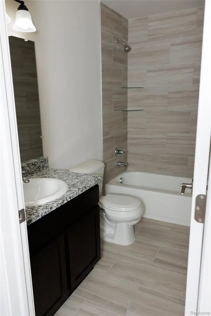 23207 Dale Allen Drive Clinton Charter Township MI 48035