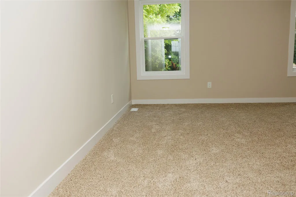 23207 Dale Allen Drive Clinton Charter Township MI 48035