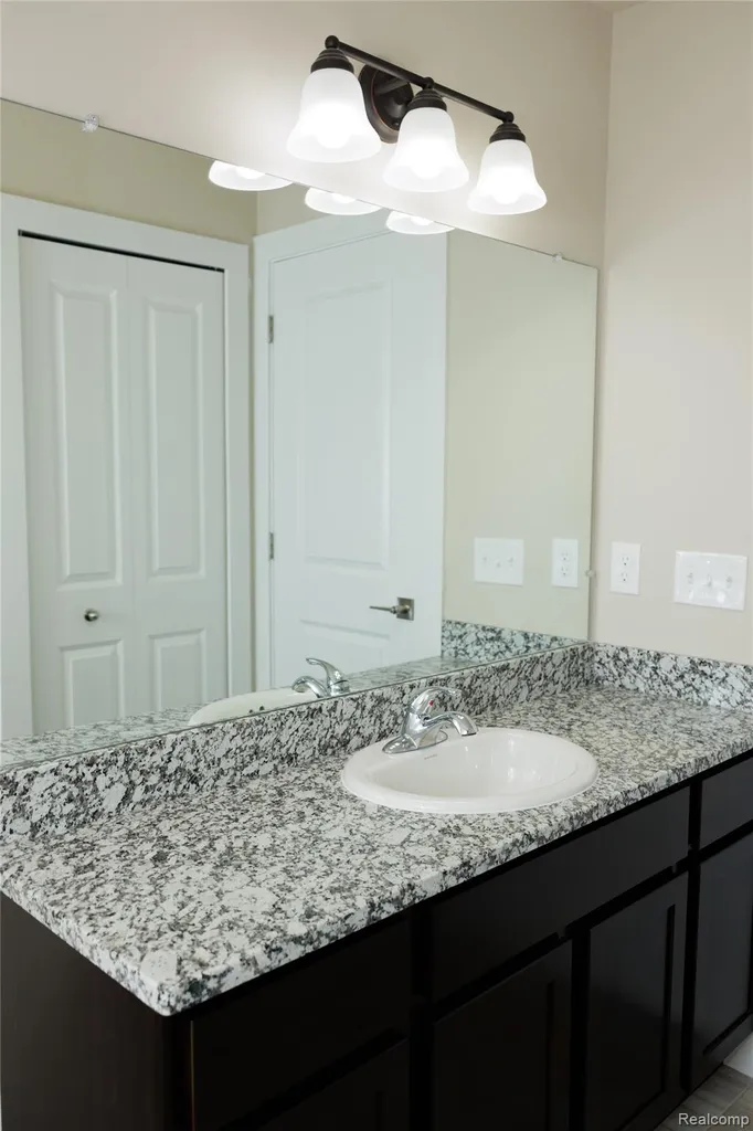 23207 Dale Allen Drive Clinton Charter Township MI 48035