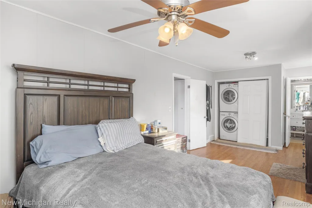 8665 Cooley Lake Road Commerce Charter Township MI 48382