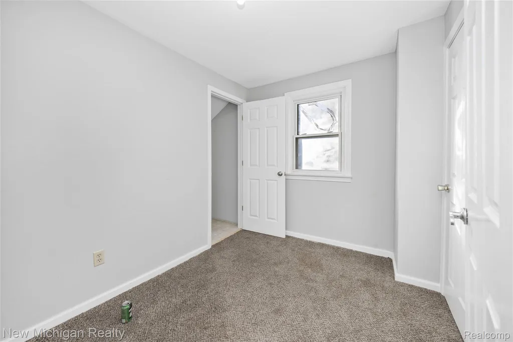 8665 Cooley Lake Road Commerce Charter Township MI 48382