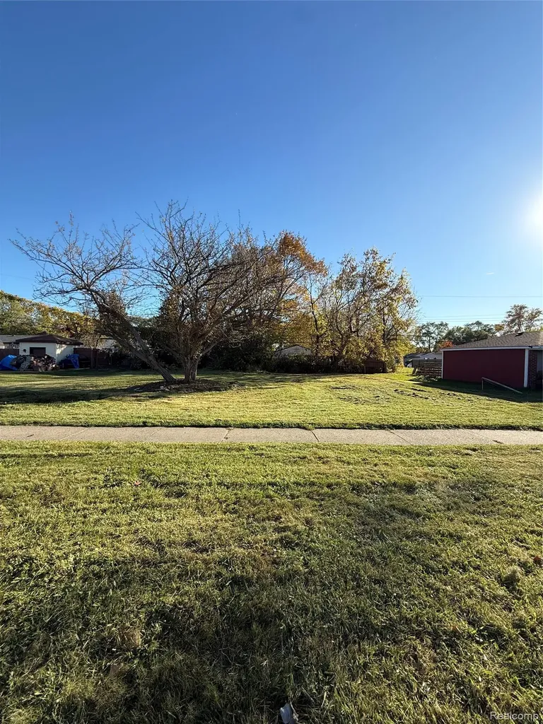 0 0 15 Mile Lot 2 Cstrc Road Clinton Charter Township MI 48035