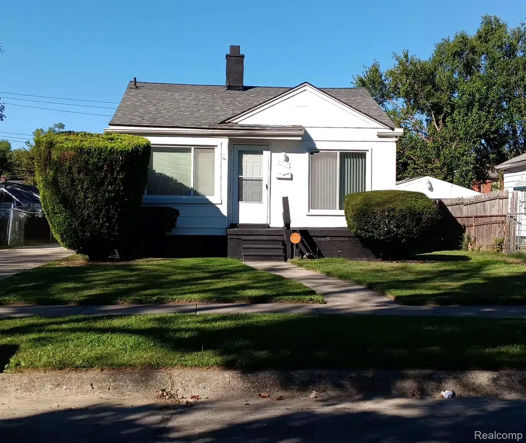 9251 Plainview Detroit City MI 48228