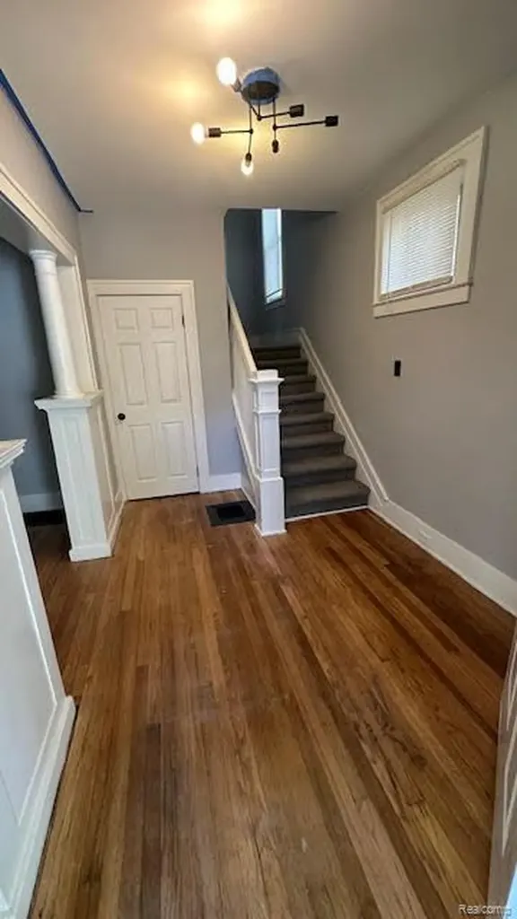 873 Algonquin Street Detroit City MI 48215