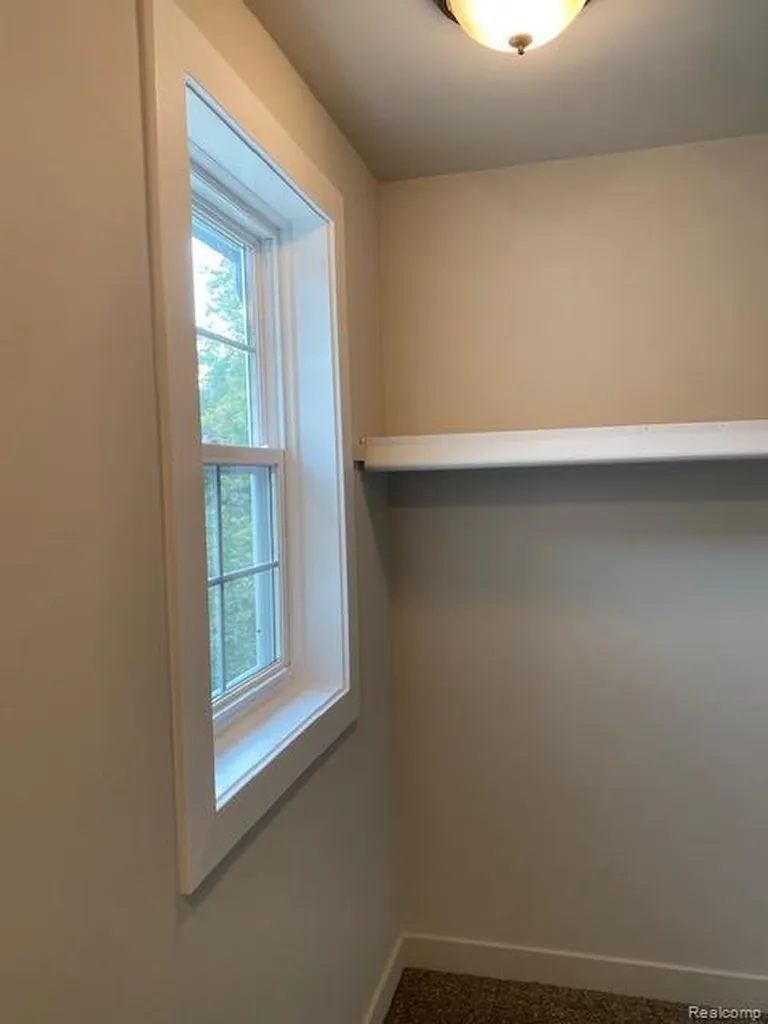 21600 Elmway Drive Clinton Charter Township MI 48035