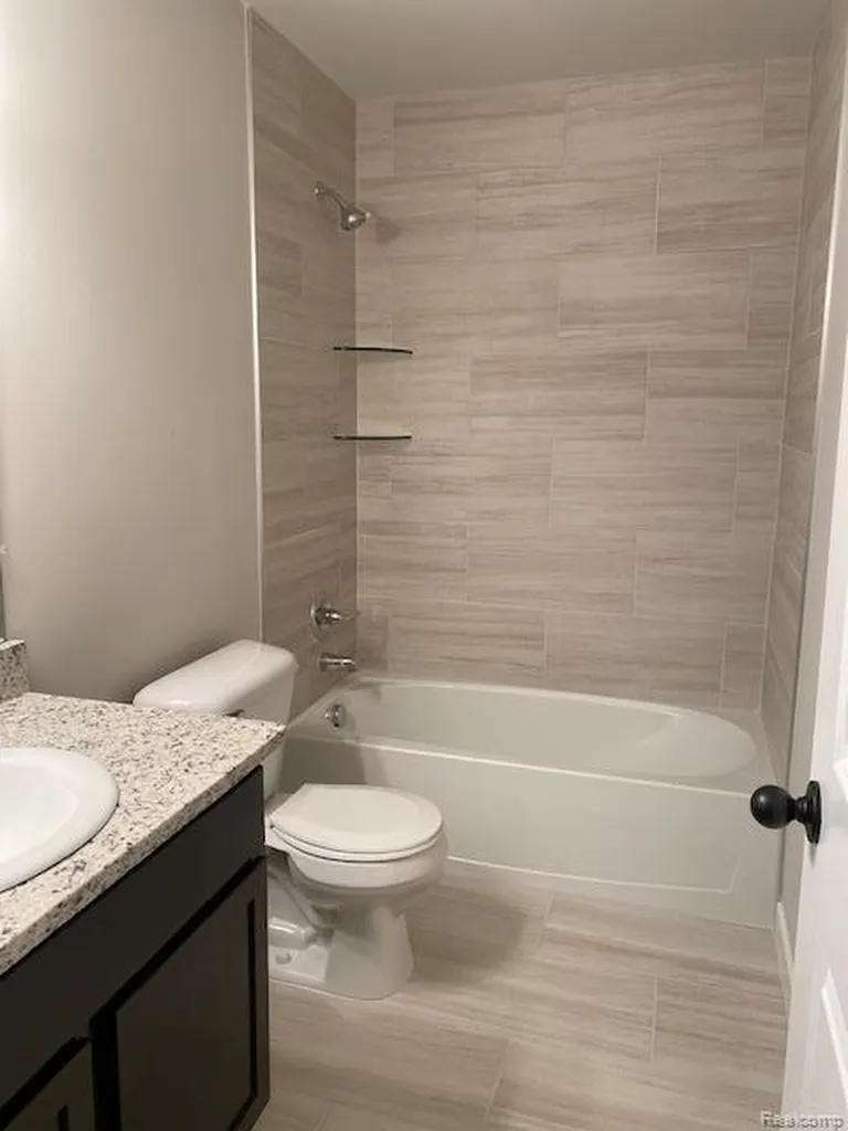 21600 Elmway Drive Clinton Charter Township MI 48035