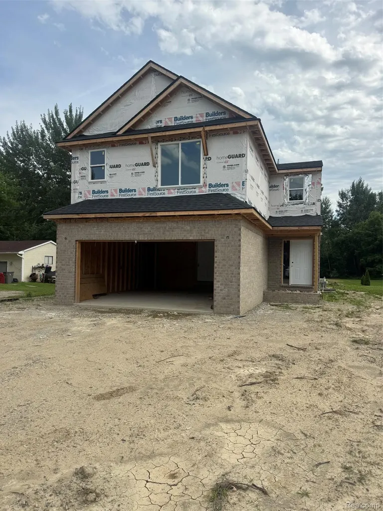 21600 Elmway Drive Clinton Charter Township MI 48035