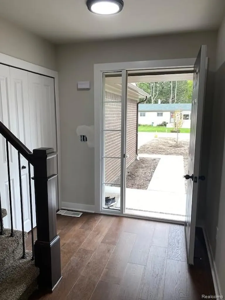 21600 Elmway Drive Clinton Charter Township MI 48035