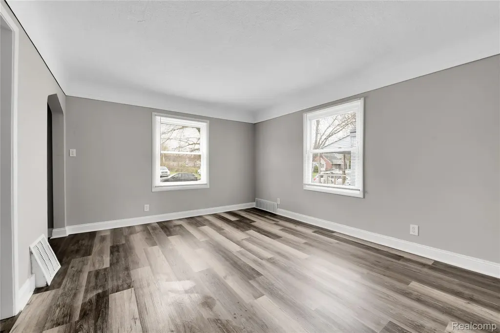 16121 Manning Street Detroit City MI 48205