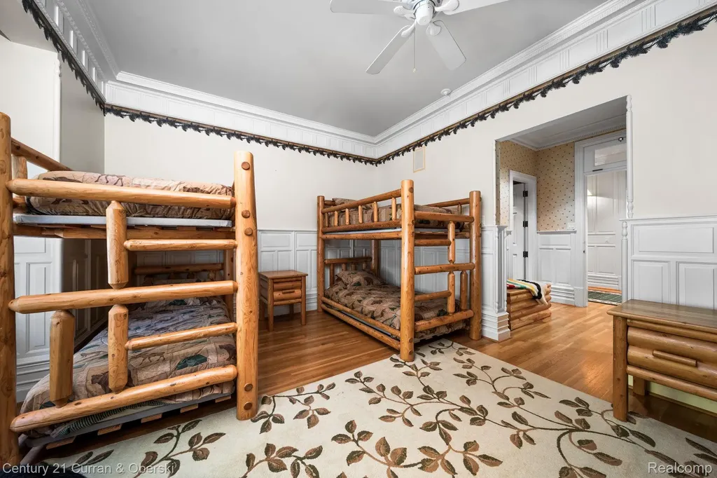 3063 Red Pine Point Drive Mullett Township MI 49749