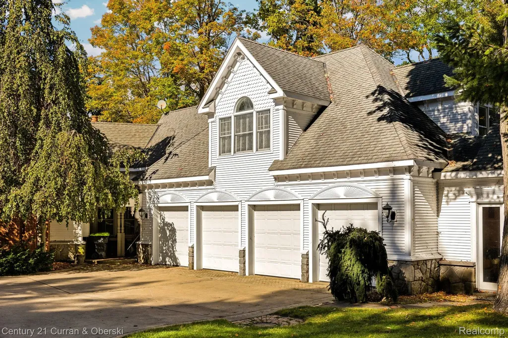 3063 Red Pine Point Drive Mullett Township MI 49749