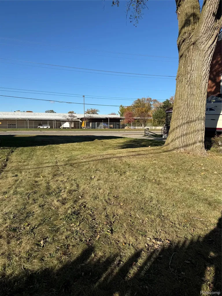 0 0 15 Mile Lot 1 Cstrc Road Clinton Charter Township MI 48035