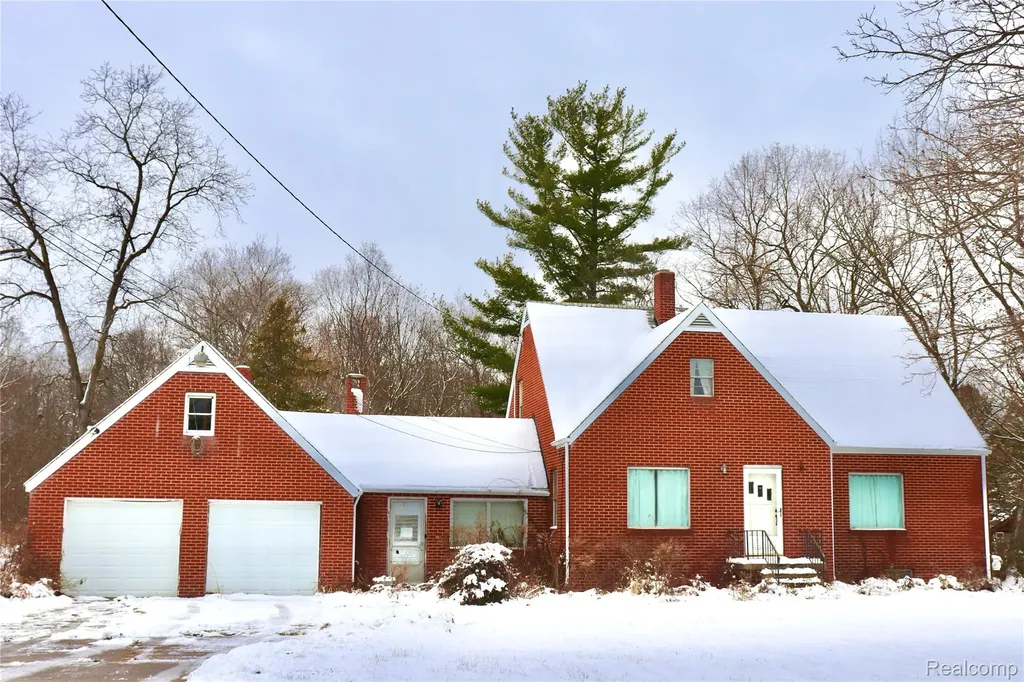8410 Linden Road Mundy Township MI 48473