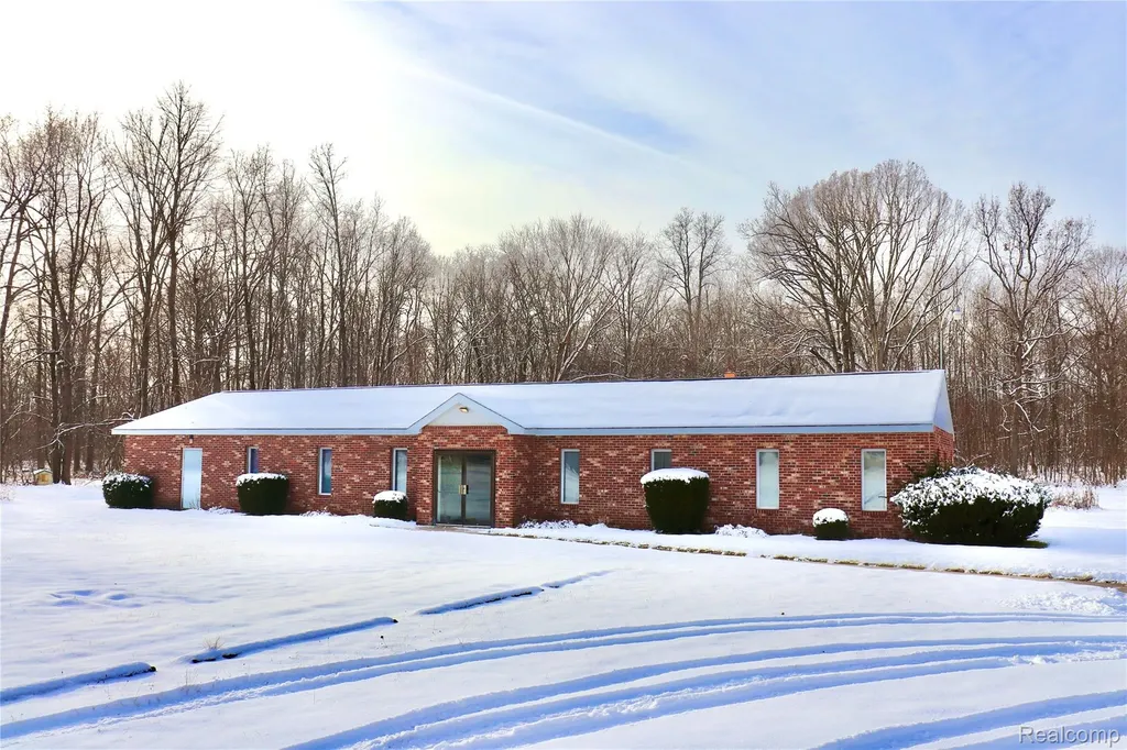 8410 Linden Road Mundy Township MI 48473