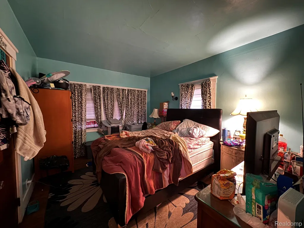 15464 Oakfield Street Detroit City MI 48227