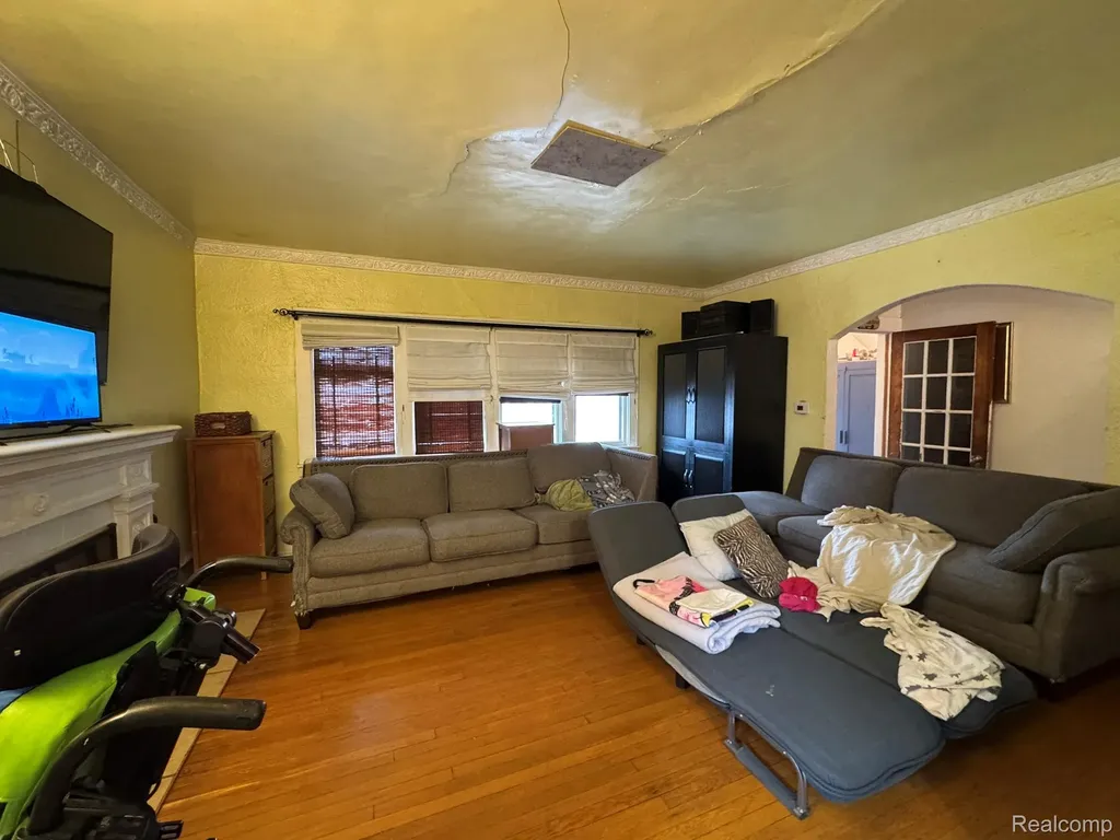 15464 Oakfield Street Detroit City MI 48227