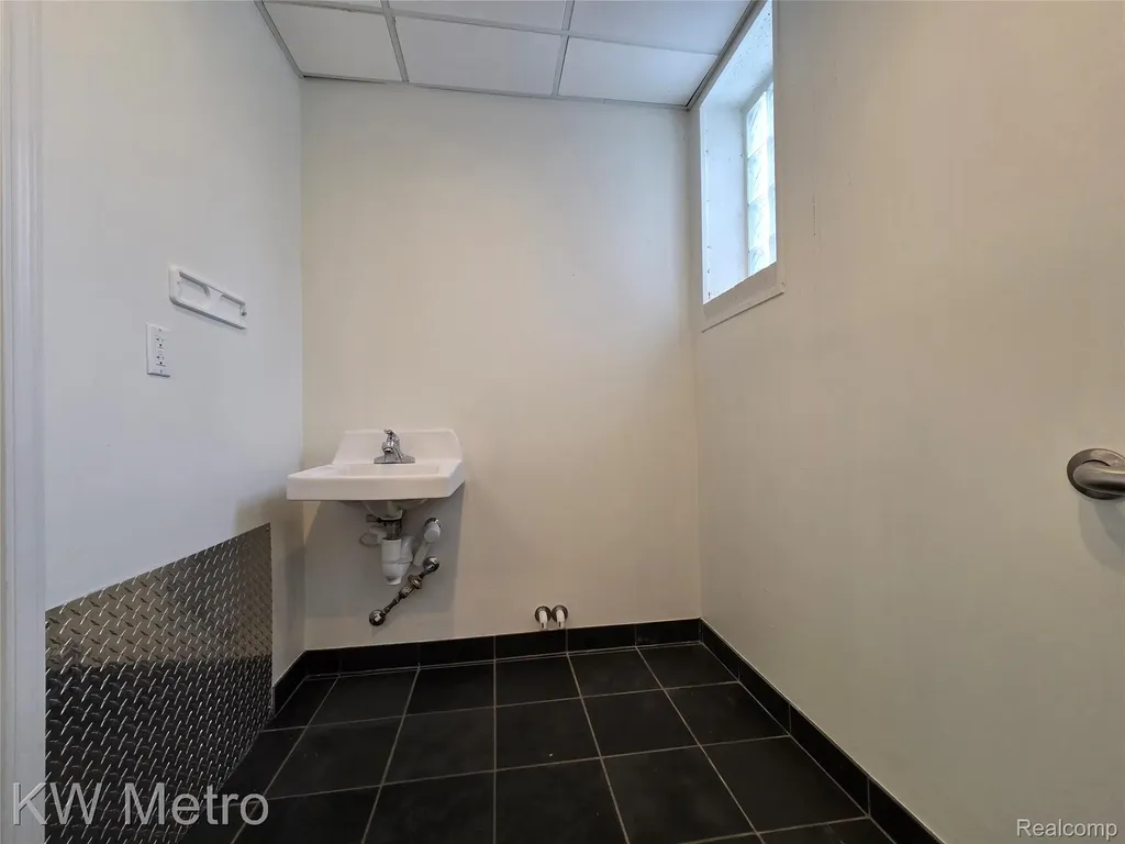417 E. Fourth Street Royal Oak City MI 48067