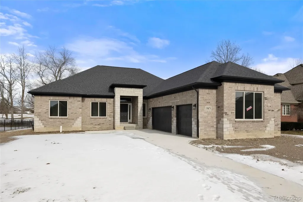 7120 Dryden Road Almont Township MI 48003