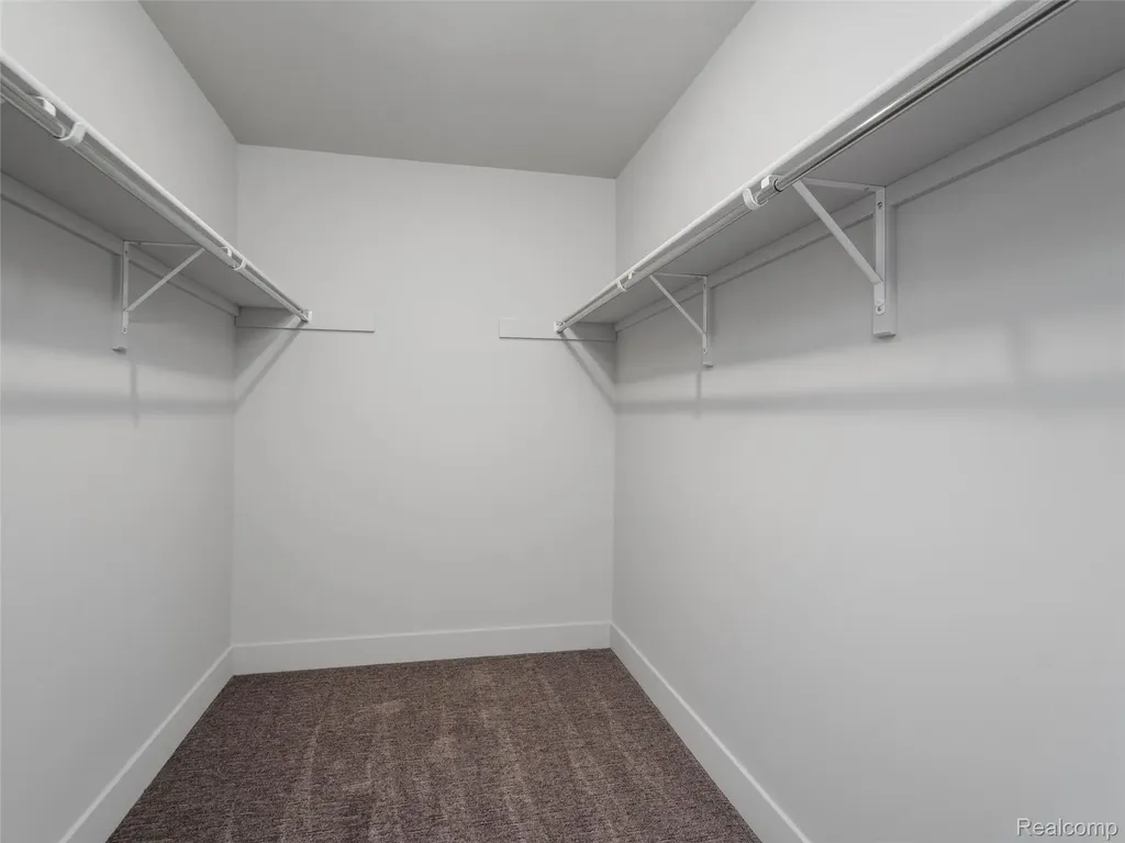 3941 Capstan Court Troy City MI 48083