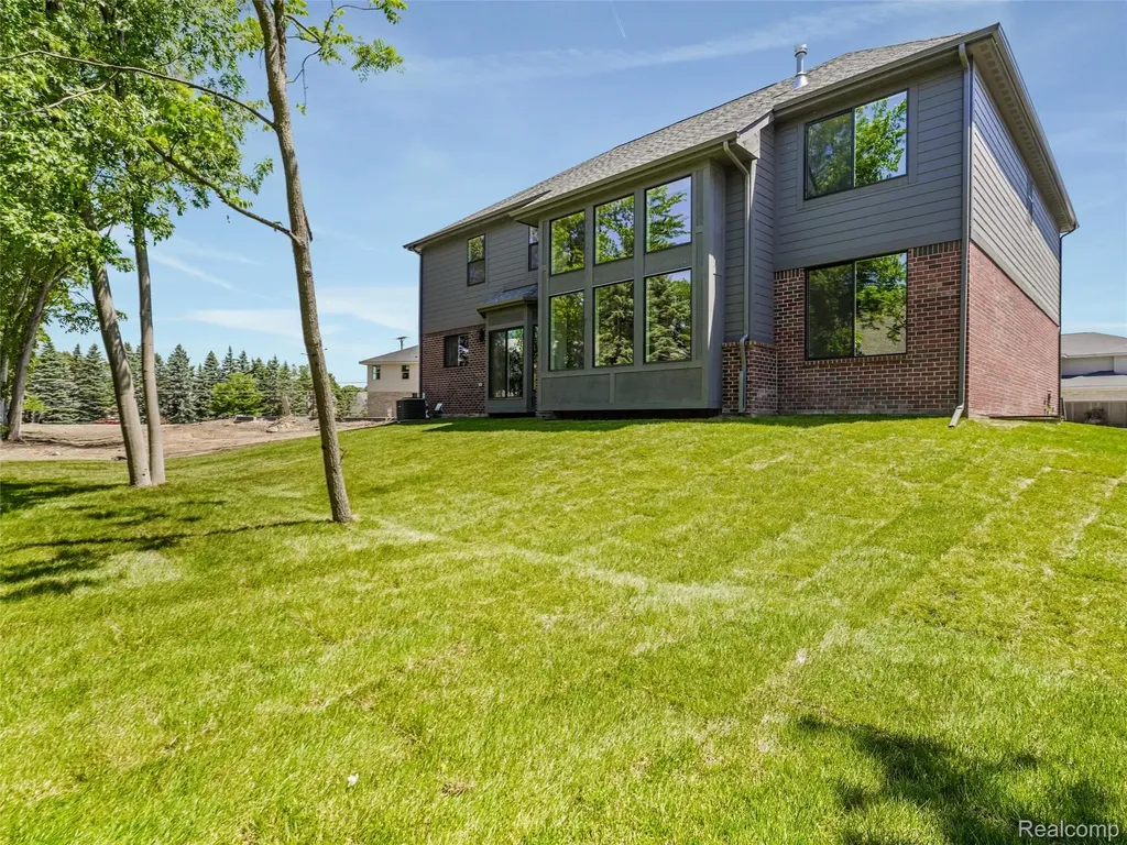 3941 Capstan Court Troy City MI 48083