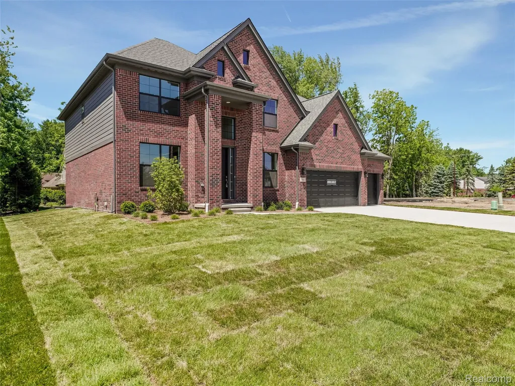 3941 Capstan Court Troy City MI 48083