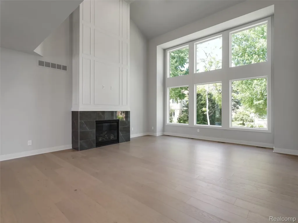 3941 Capstan Court Troy City MI 48083