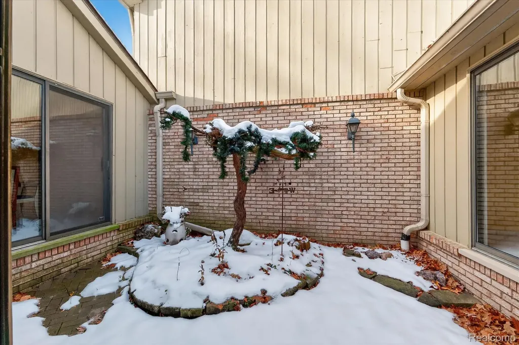 1193 Timberview Trail Bloomfield Hills City MI 48304