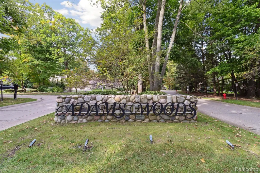 1193 Timberview Trail Bloomfield Hills City MI 48304