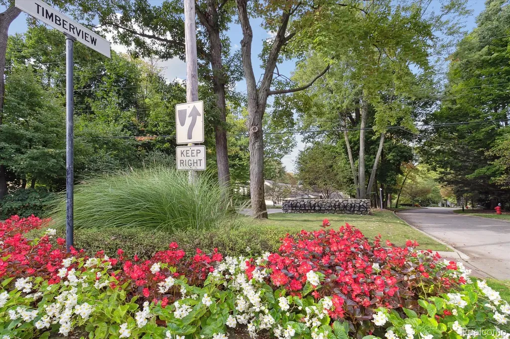 1193 Timberview Trail Bloomfield Hills City MI 48304