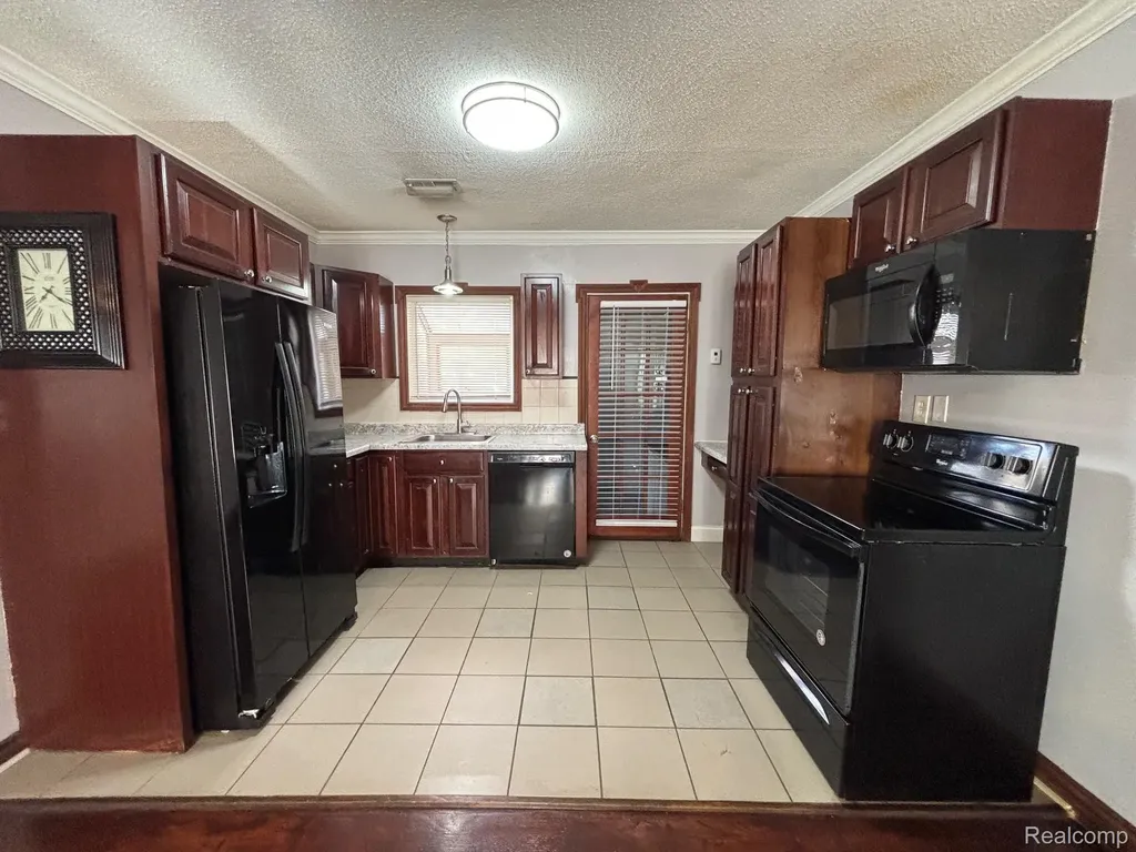 22119 Blackburn Street St. Clair Shores City MI 48080