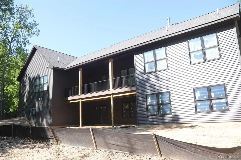 7877 Donegal Court Tyrone Township MI 48430
