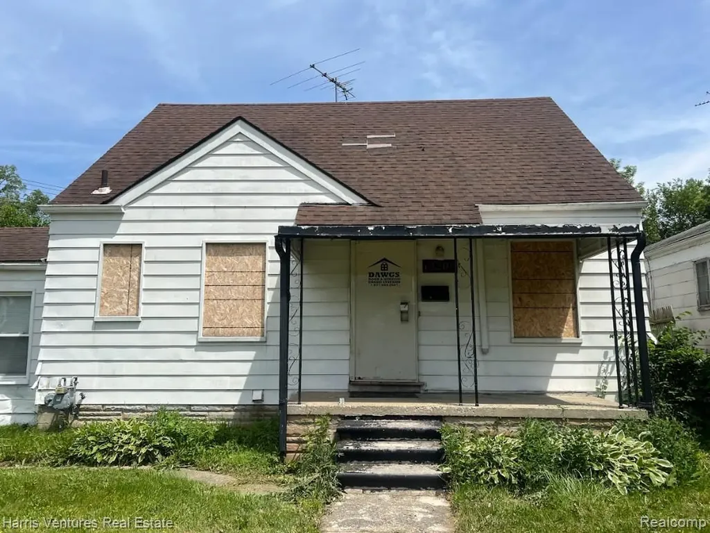 12200 Auburn Street Detroit City MI 48228