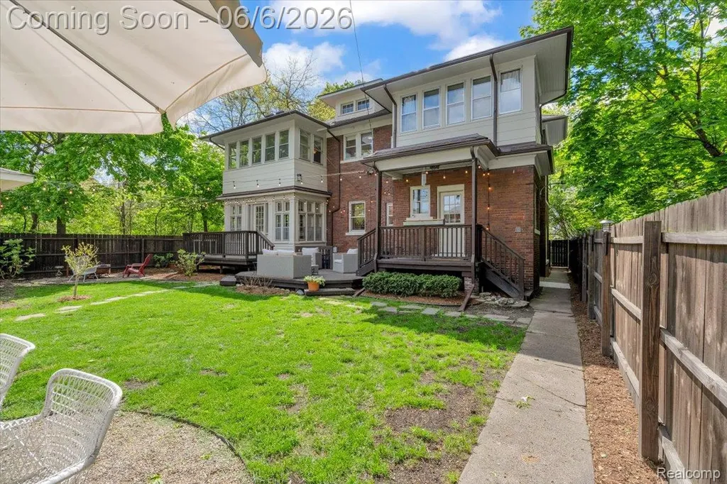 658 Longfellow Street Detroit City MI 48202