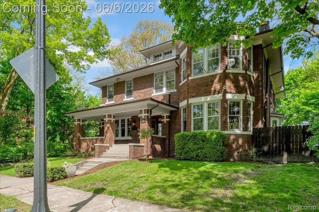 658 Longfellow Street Detroit City MI 48202