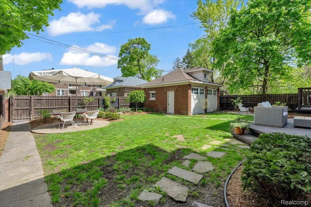 658 Longfellow Street Detroit City MI 48202