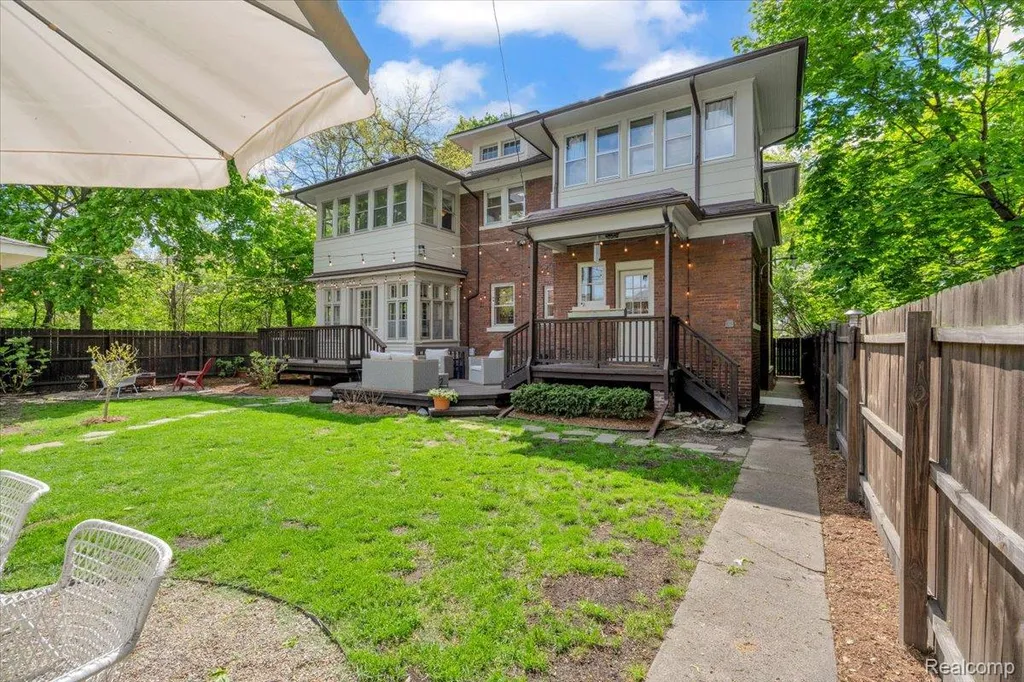 658 Longfellow Street Detroit City MI 48202