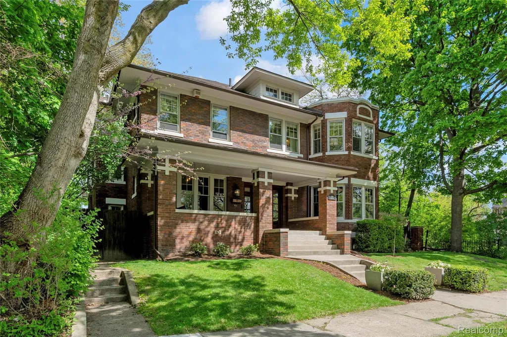 658 Longfellow Street Detroit City MI 48202