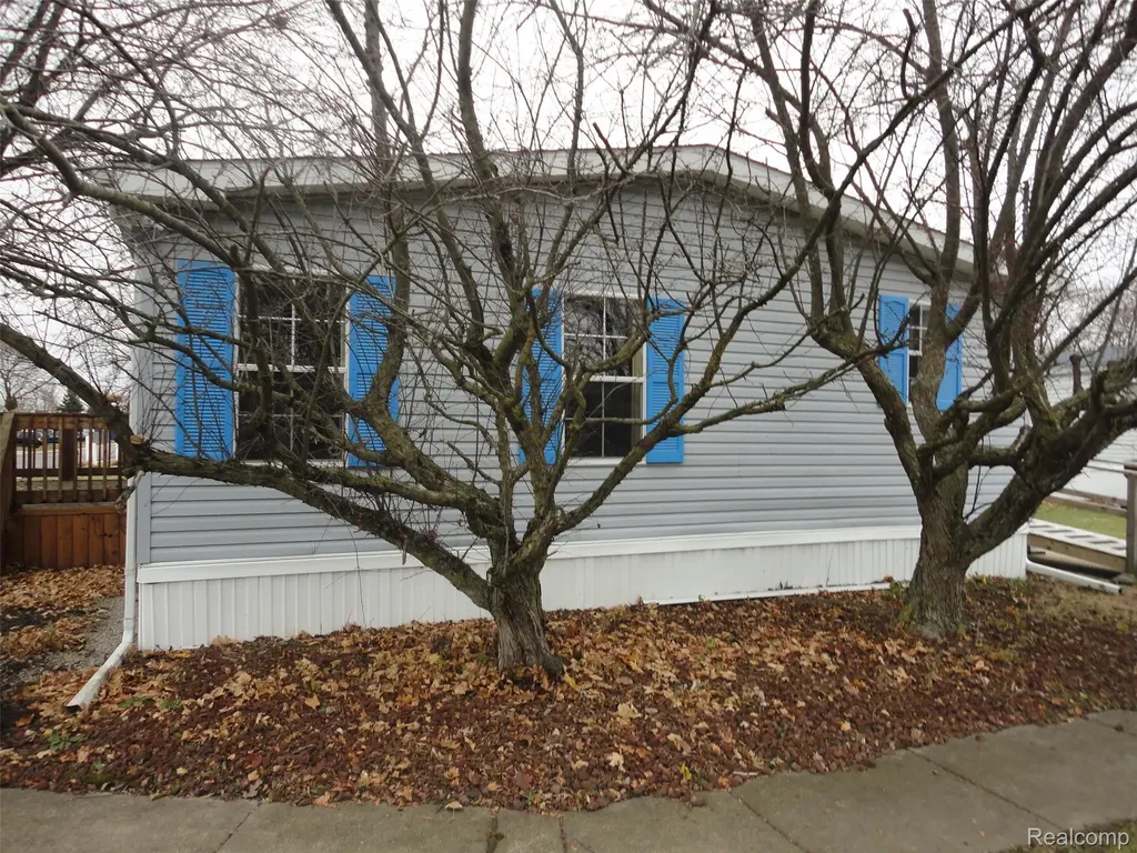 231 Briarwood Monroe City MI 48161