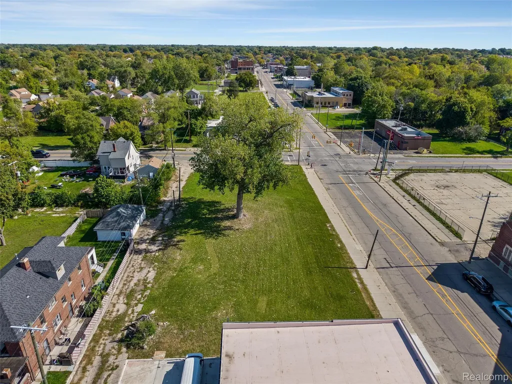 14345 Kercheval Street Detroit City MI 48215