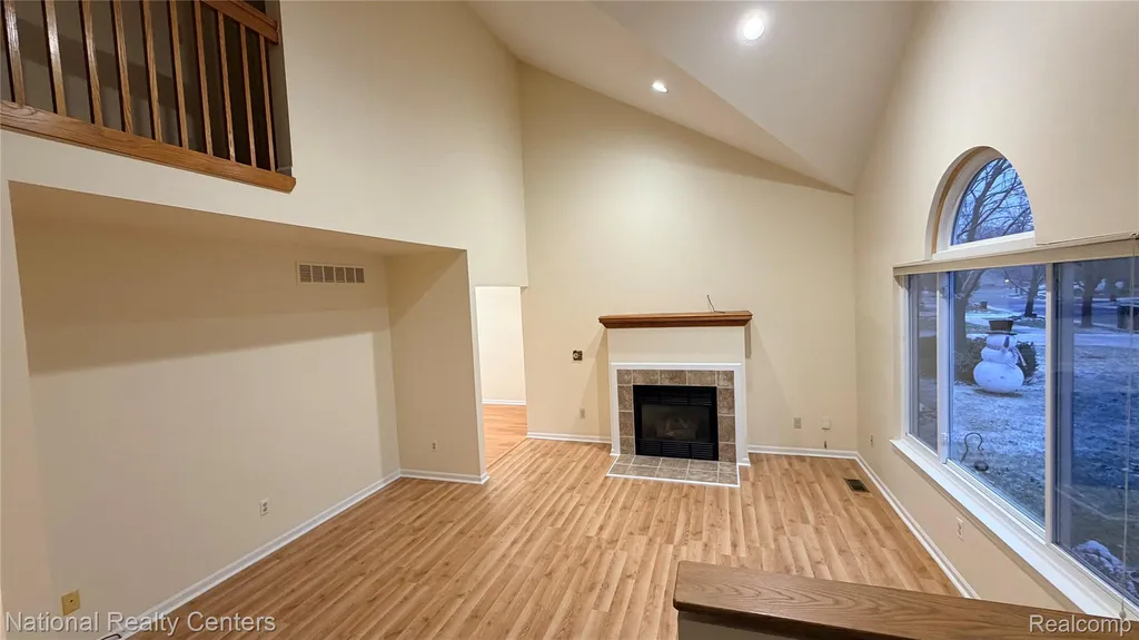 2727 Riverside Drive Waterford Charter Township MI 48329
