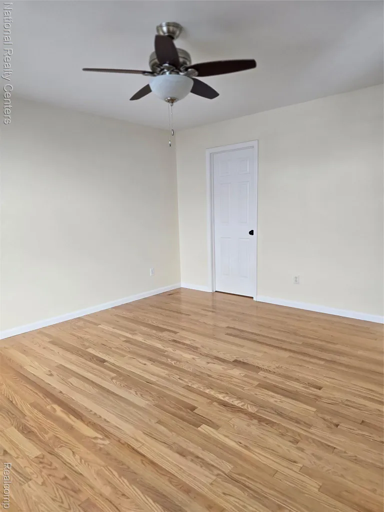 2727 Riverside Drive Waterford Charter Township MI 48329