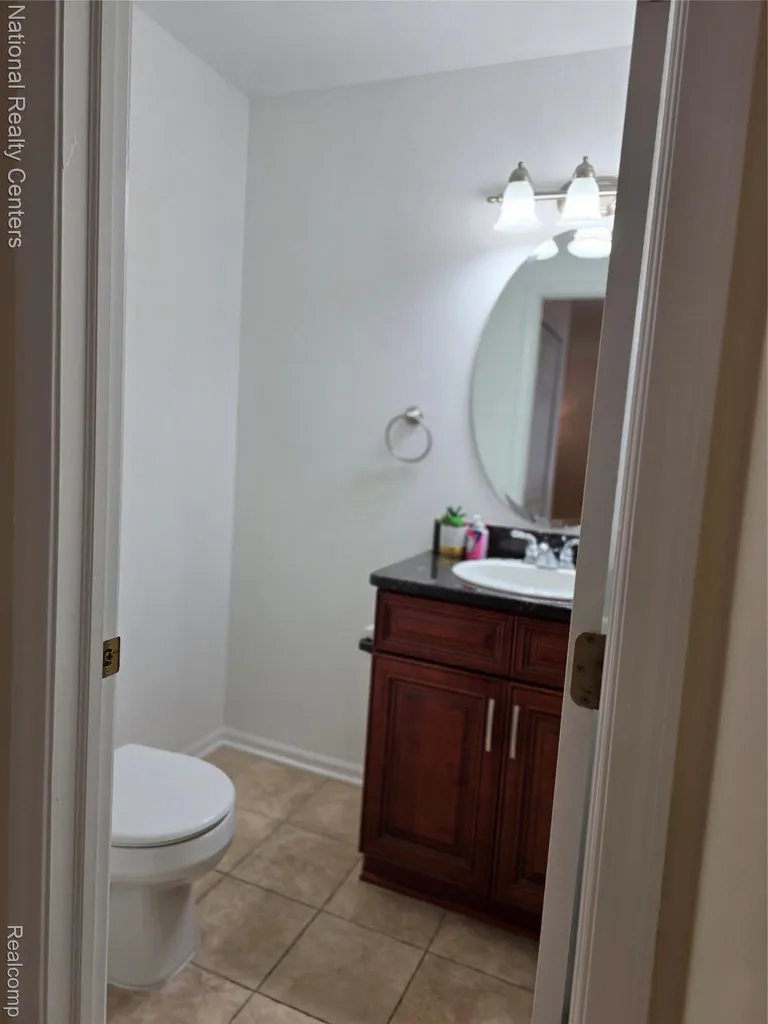 2727 Riverside Drive Waterford Charter Township MI 48329