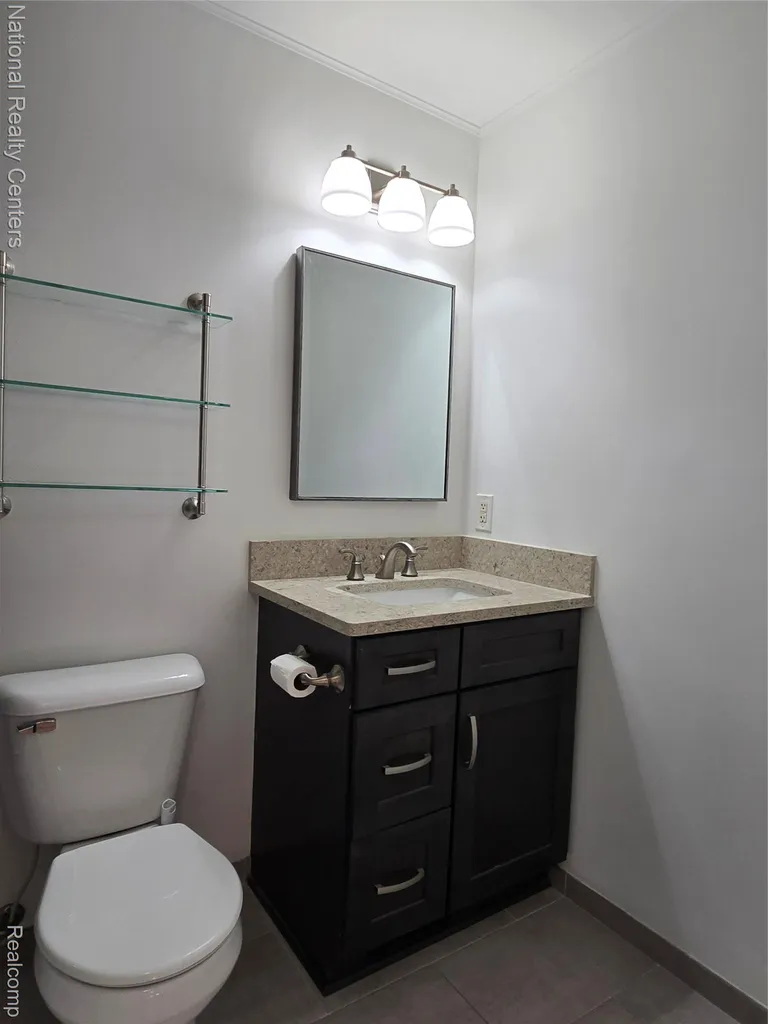 2727 Riverside Drive Waterford Charter Township MI 48329