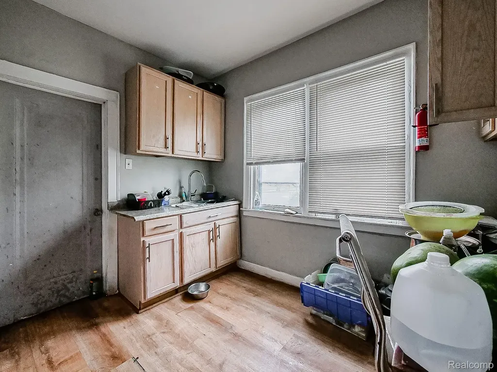 2209 Pasadena Street Detroit City MI 48238
