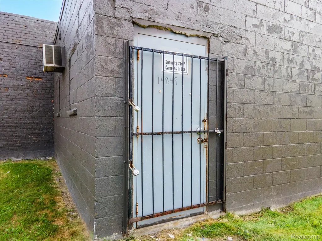 14849 Livernois Avenue Detroit City MI 48238