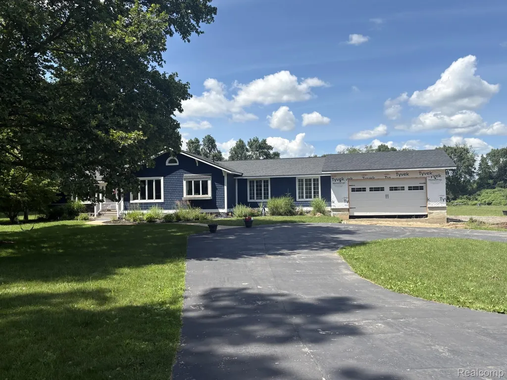 187 Darwin Road Putnam Township MI 48169