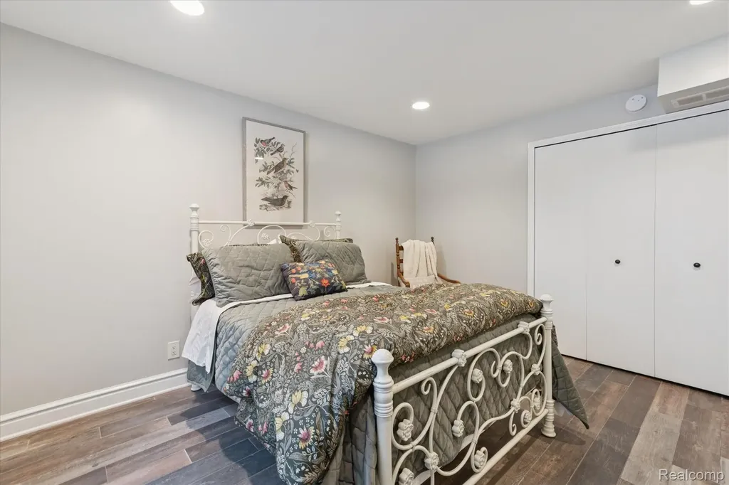 187 Darwin Road Putnam Township MI 48169